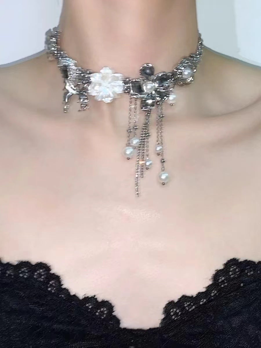 Butterfly Flow Choker | Butterfly-Delicate Wings Style